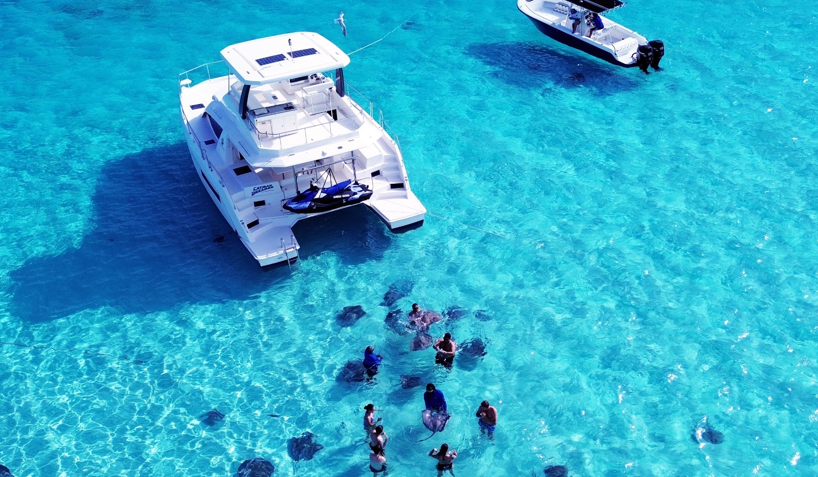 Leopard-43-Catamaran-Charter
